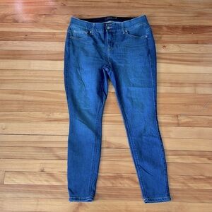 Torrid Bombshell Skinny Jeans 12 S